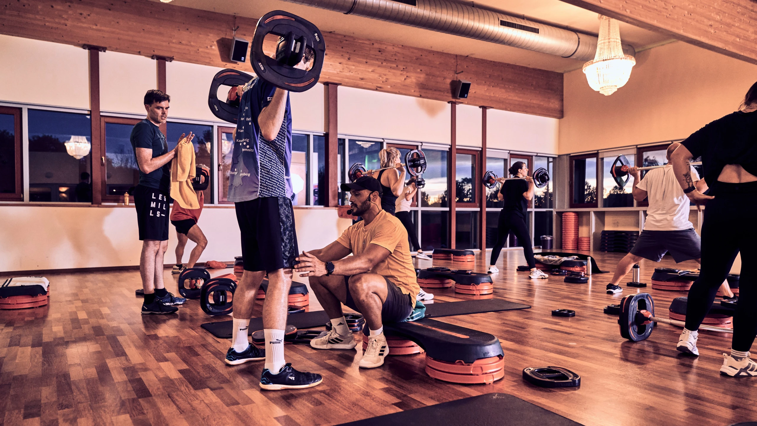 Impressionen aus dem Saal Trainingsbereich der Alten Ziegelei Impressionen aus dem Saal Trainingsbereich der Alten Ziegelei